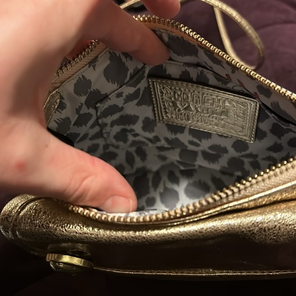 Coach Poppy STAR Leather “Groovy” Gold Crossbody Handbag - Picture 6 of 13